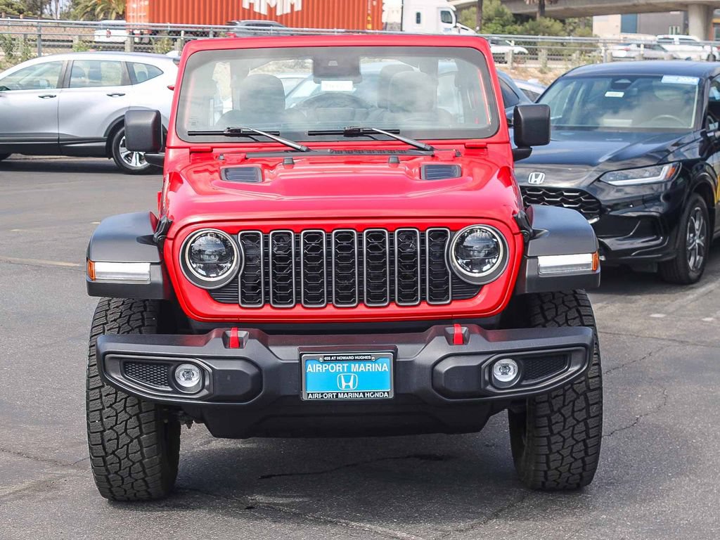 Used 2025 Jeep Wrangler Unlimited Rubicon AWD/4WD image 33