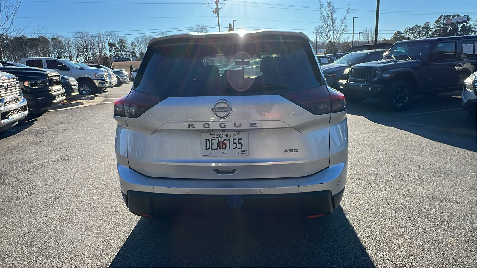 Used 2024 Nissan Rogue S image 9