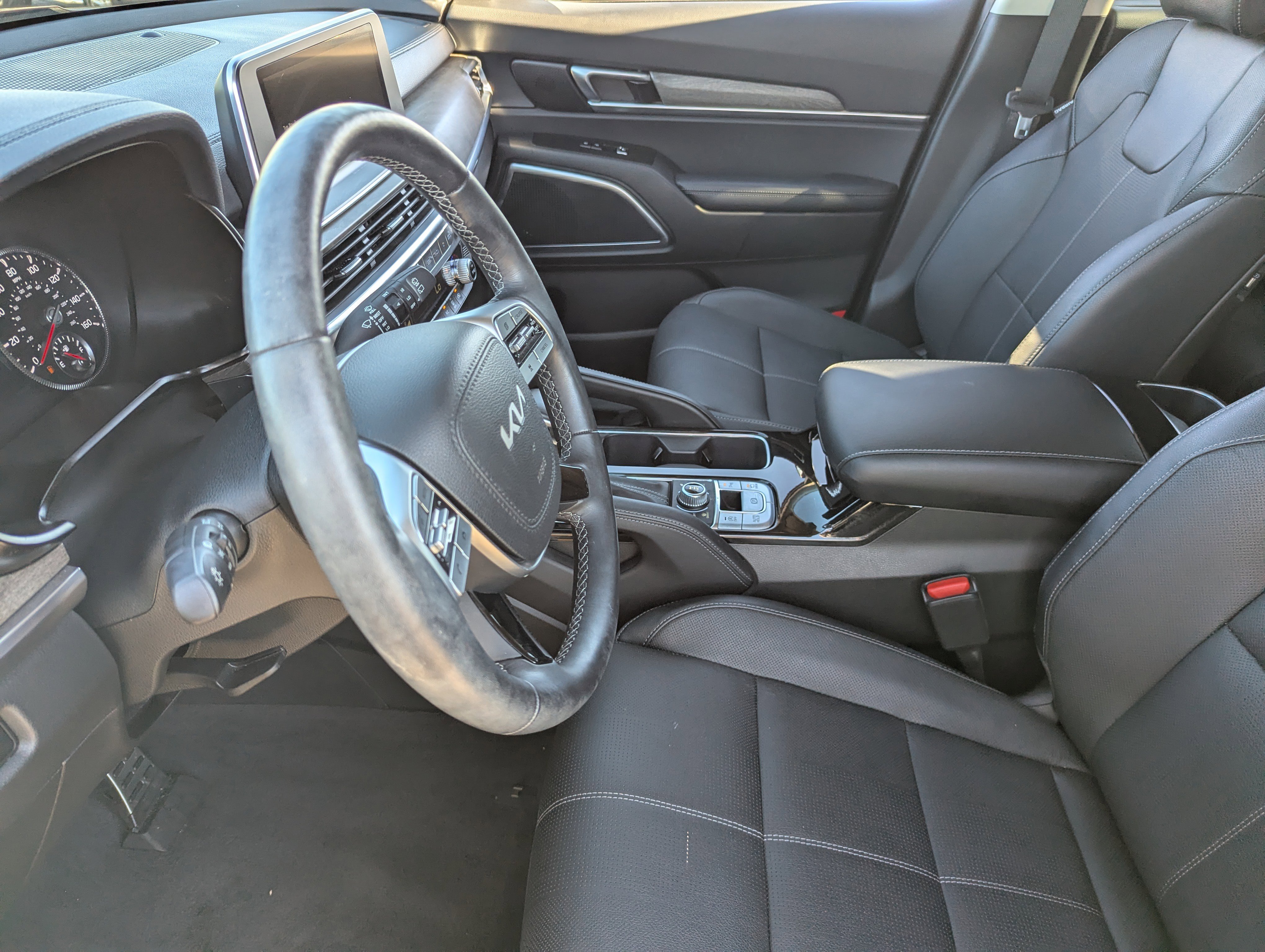 Certified 2022 Kia Telluride SX w/ Towing Package image 20