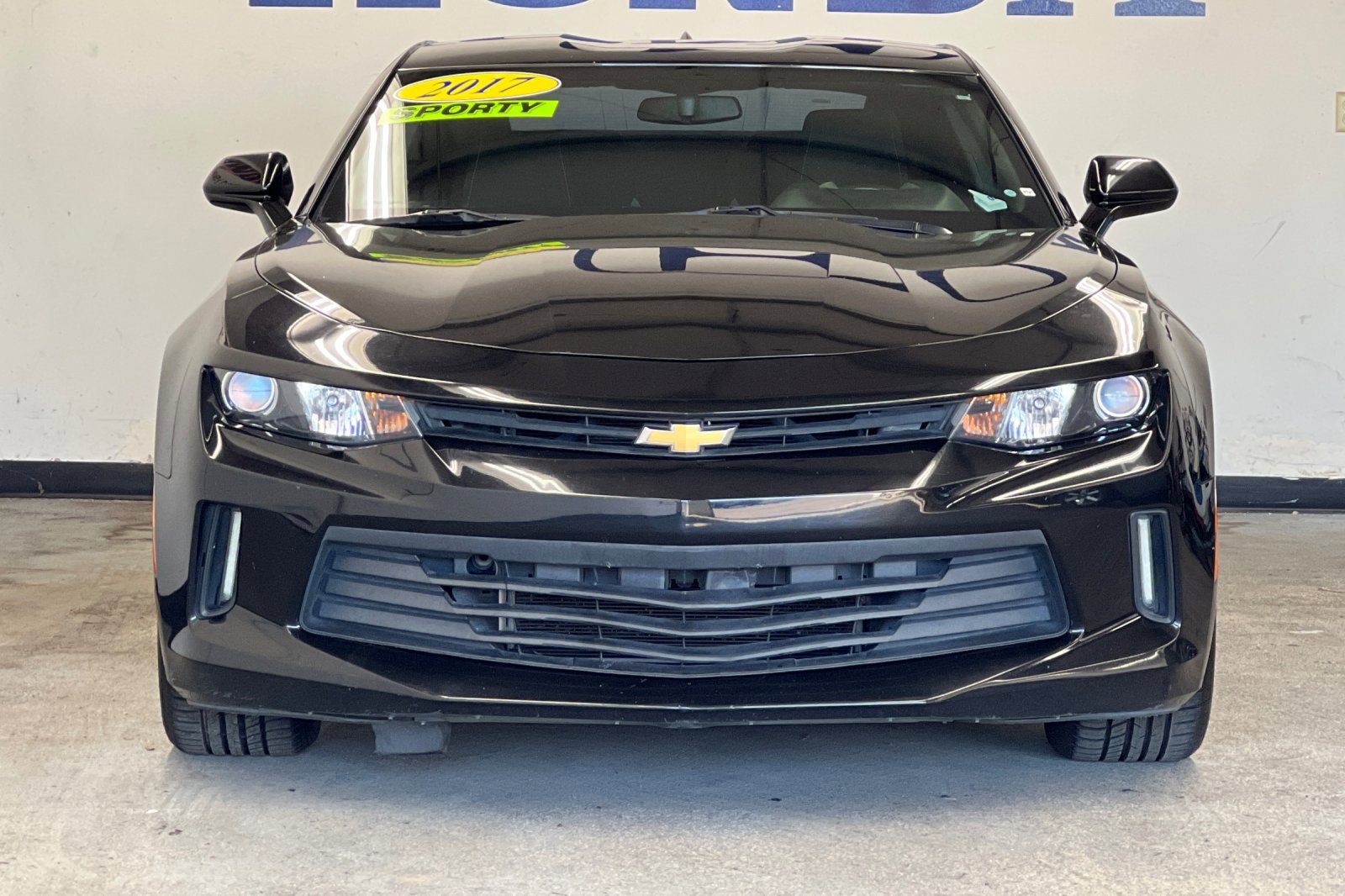 Used 2017 Chevrolet Camaro LT image 8