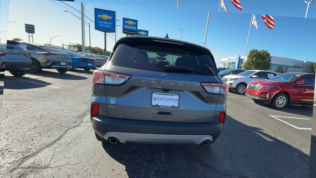 Used 2022 Ford Escape SE FWD image 7
