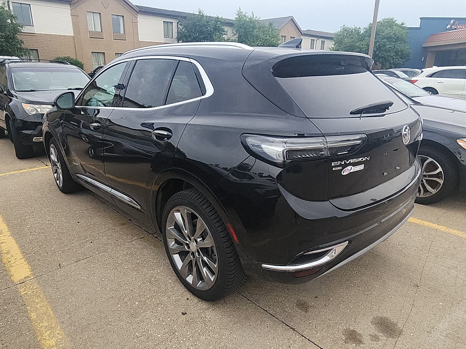 Used 2021 Buick Envision Avenir w/ Technology Package II AWD/4WD image 7