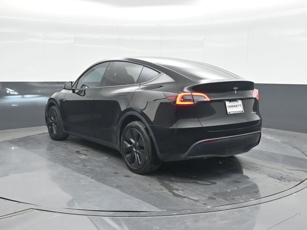 Used 2024 Tesla Model Y Long Range image 21