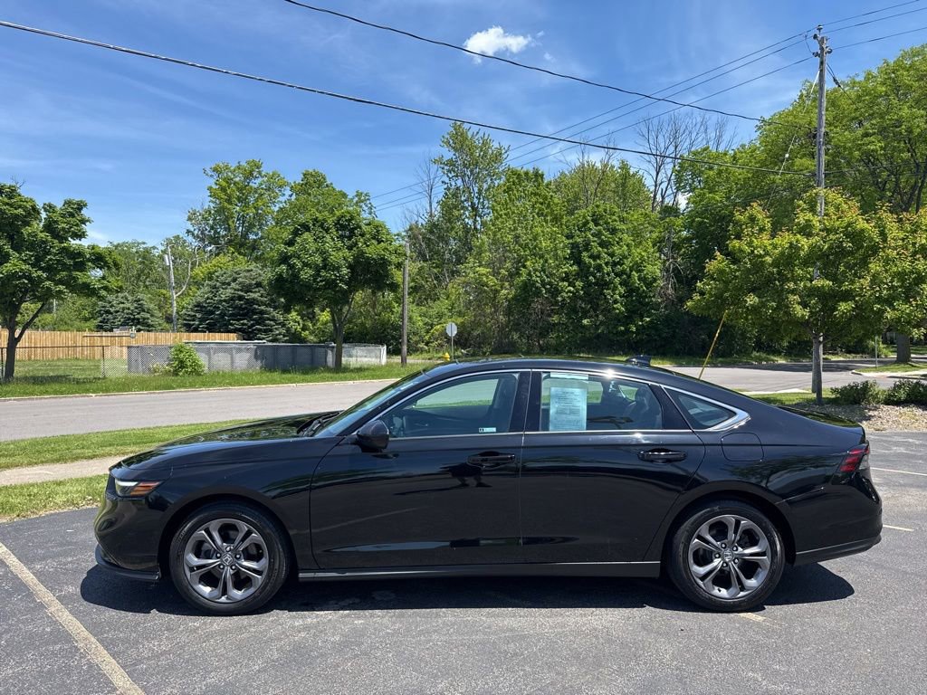 Certified 2023 Honda Accord EX image 8