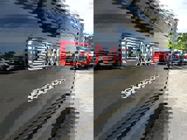 New 2026 GMC Sierra 1500 Pro w/ Graphite Edition image 7