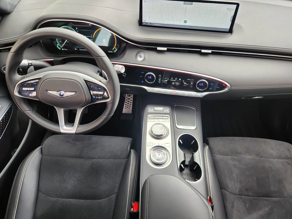 Used 2022 Genesis GV70 3.5T Sport w/ Sport Prestige Package AWD/4WD image 26