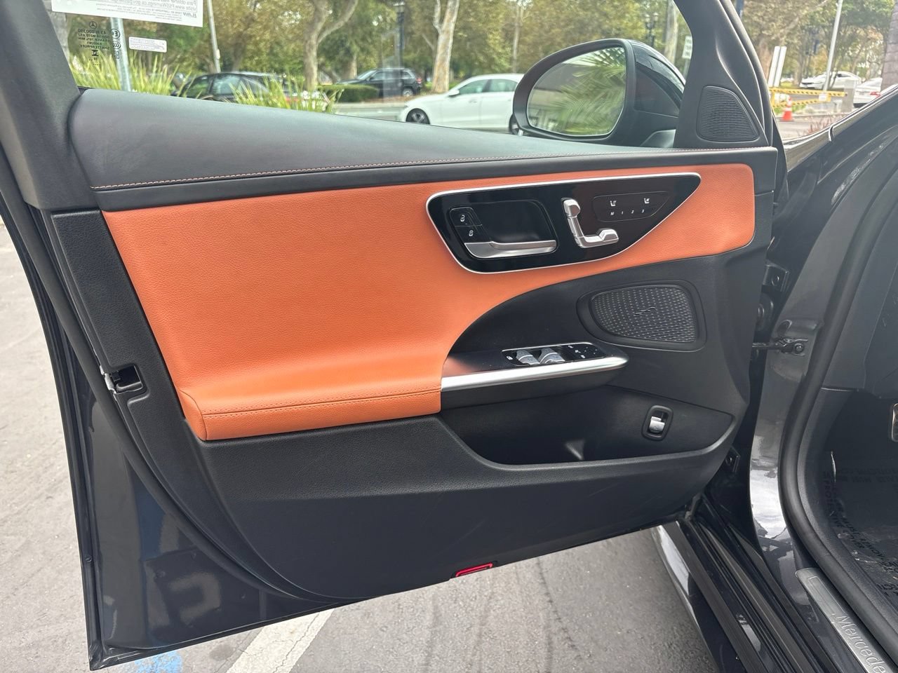 Used 2023 Mercedes-Benz C 300 Sedan image 7
