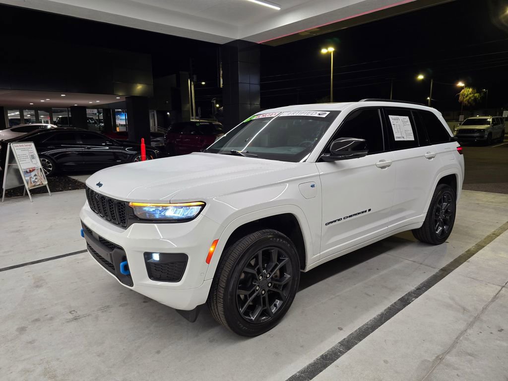 Used 2024 Jeep Grand Cherokee Limited 4xe image 2