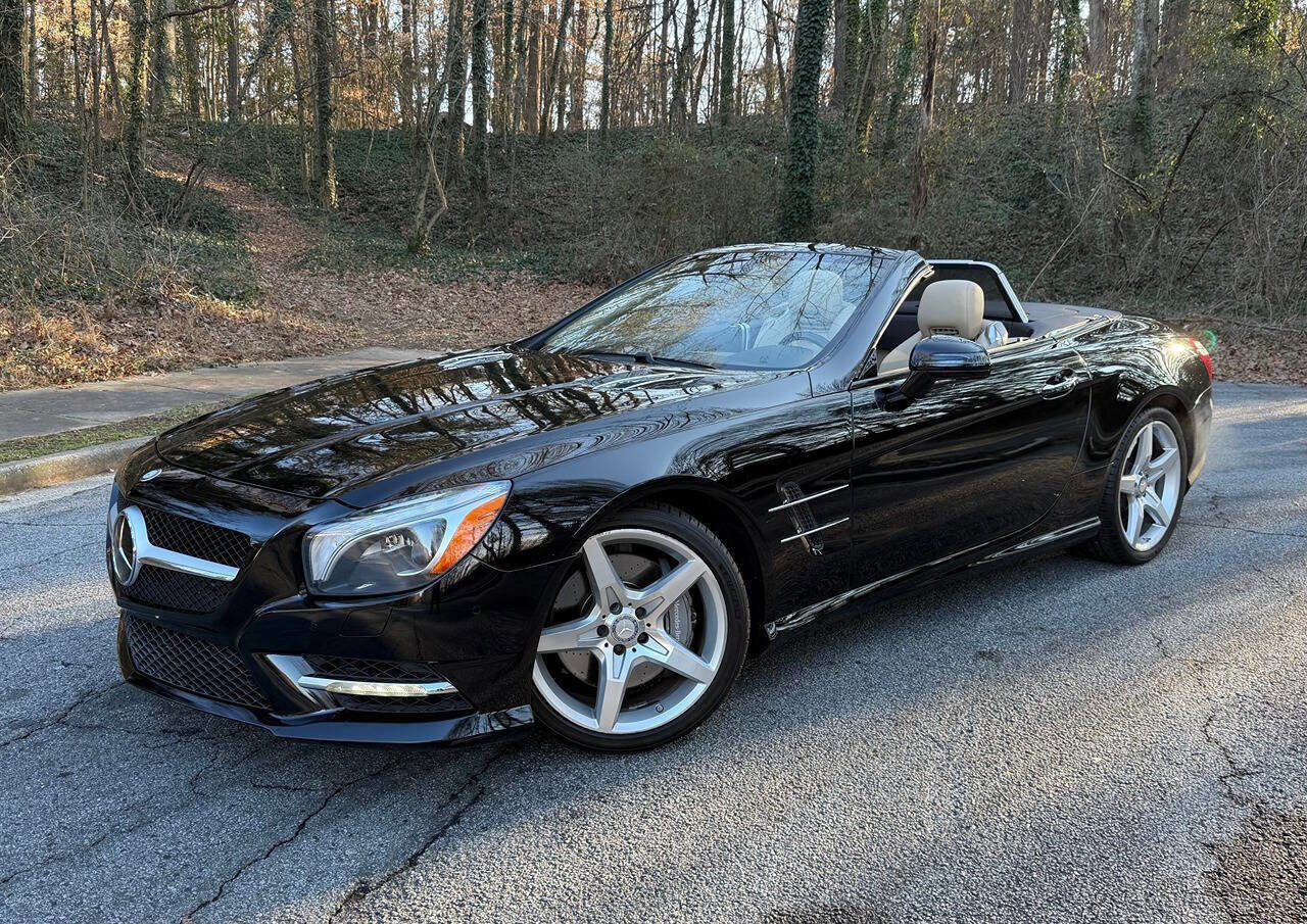 Used 2014 Mercedes-Benz SL 550 w/ Driver Assistance Package image 2