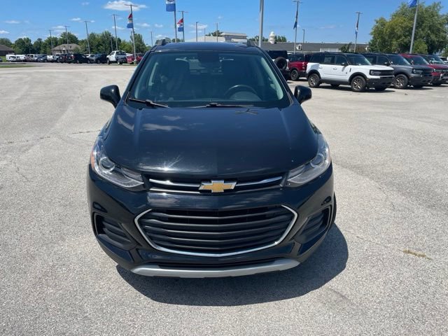 Used 2020 Chevrolet Trax LT w/ Driver Confidence Package AWD/4WD image 3