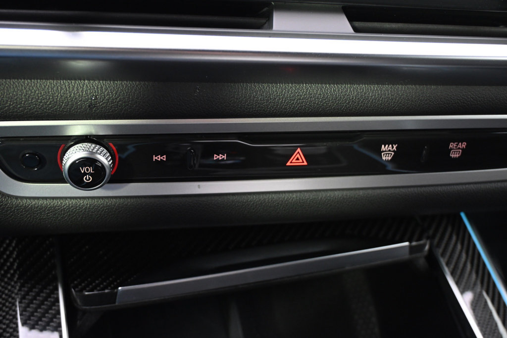 Used 2026 BMW X5 M60i AWD/4WD image 32