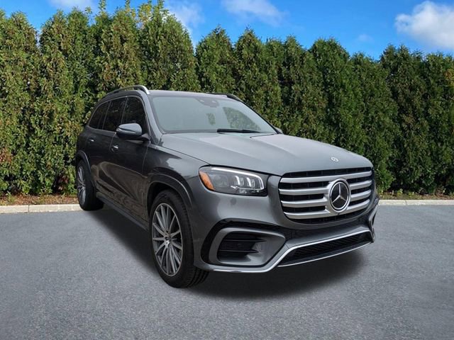 Used 2025 Mercedes-Benz GLS 450 4MATIC image 2