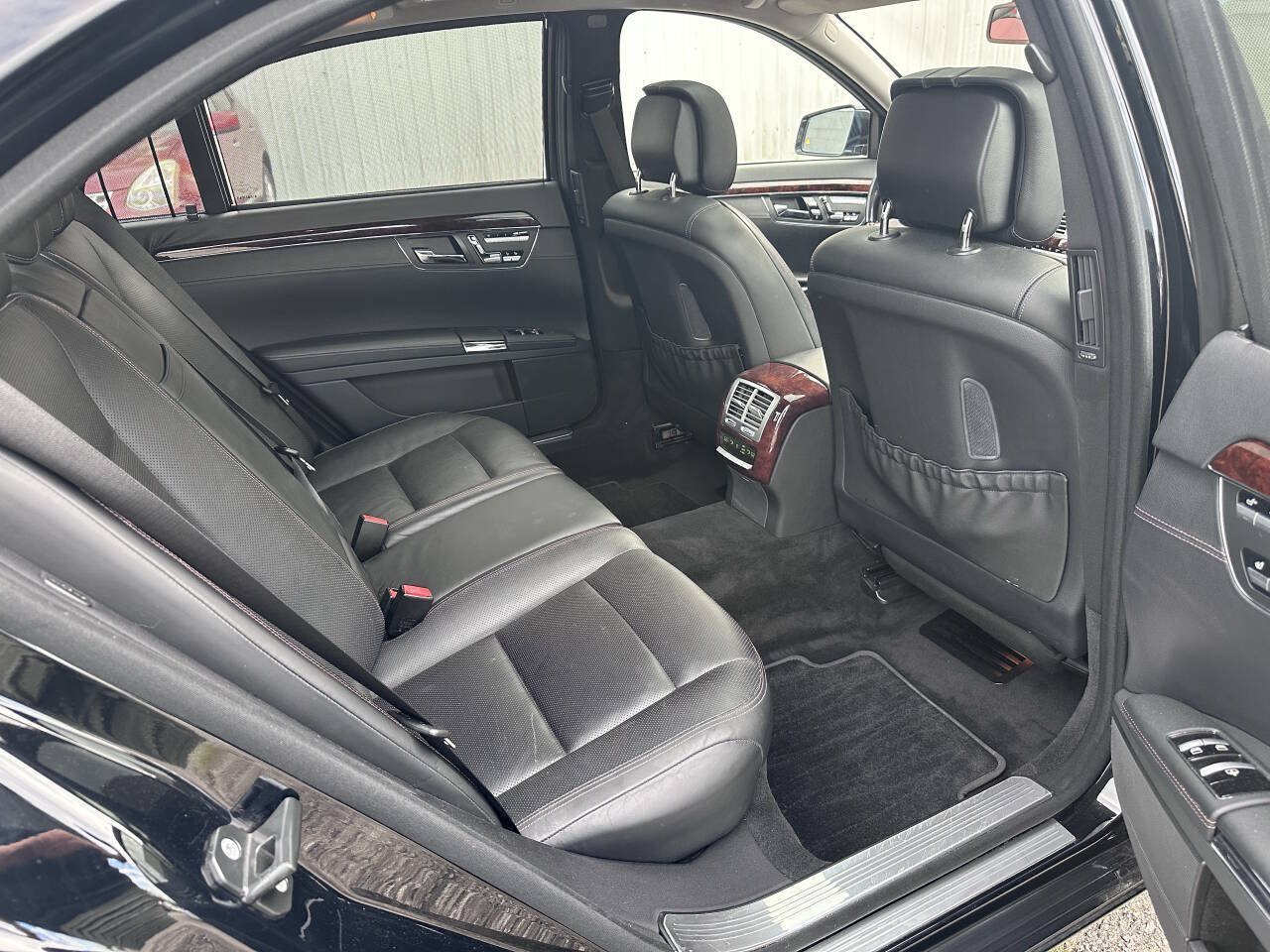Used 2012 Mercedes-Benz S 550 4MATIC image 34