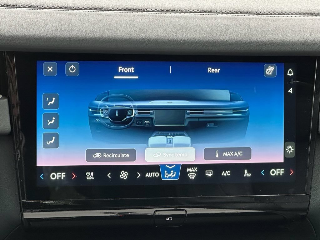 New 2025 Lincoln Navigator Reserve AWD/4WD image 15