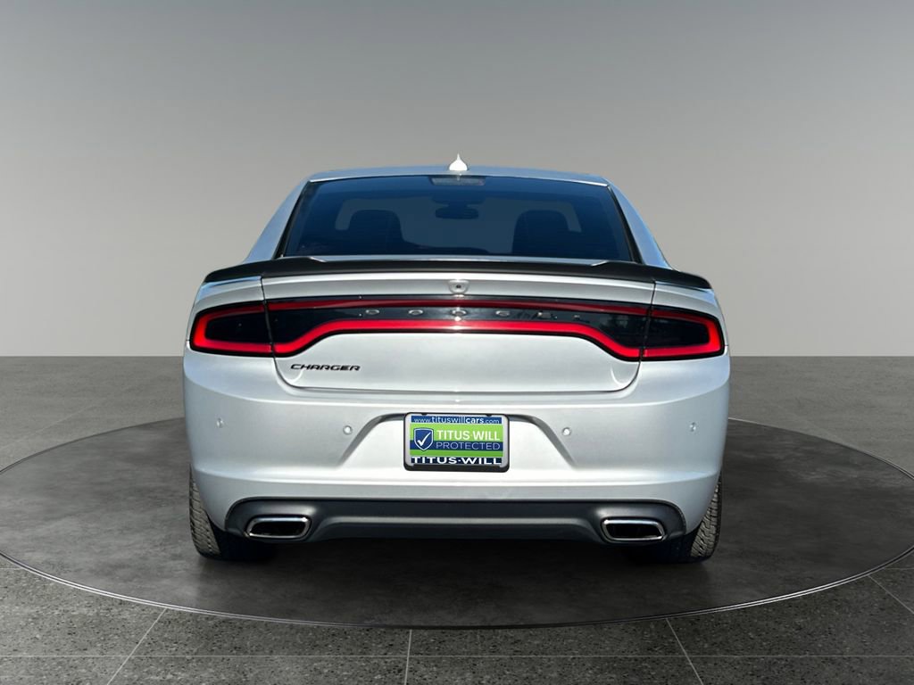 Used 2023 Dodge Charger SXT w/ Blacktop Package RWD image 9