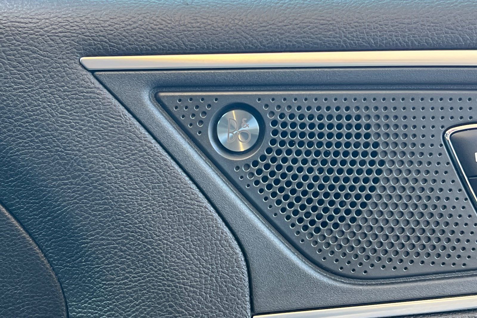 Used 2024 Ford Edge Titanium image 32