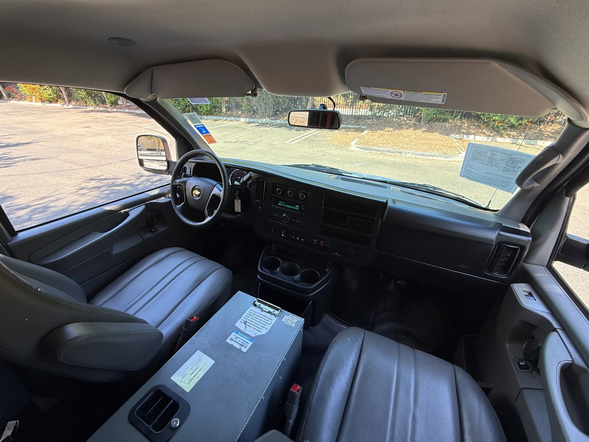 Used 2015 Chevrolet Express 2500 image 15