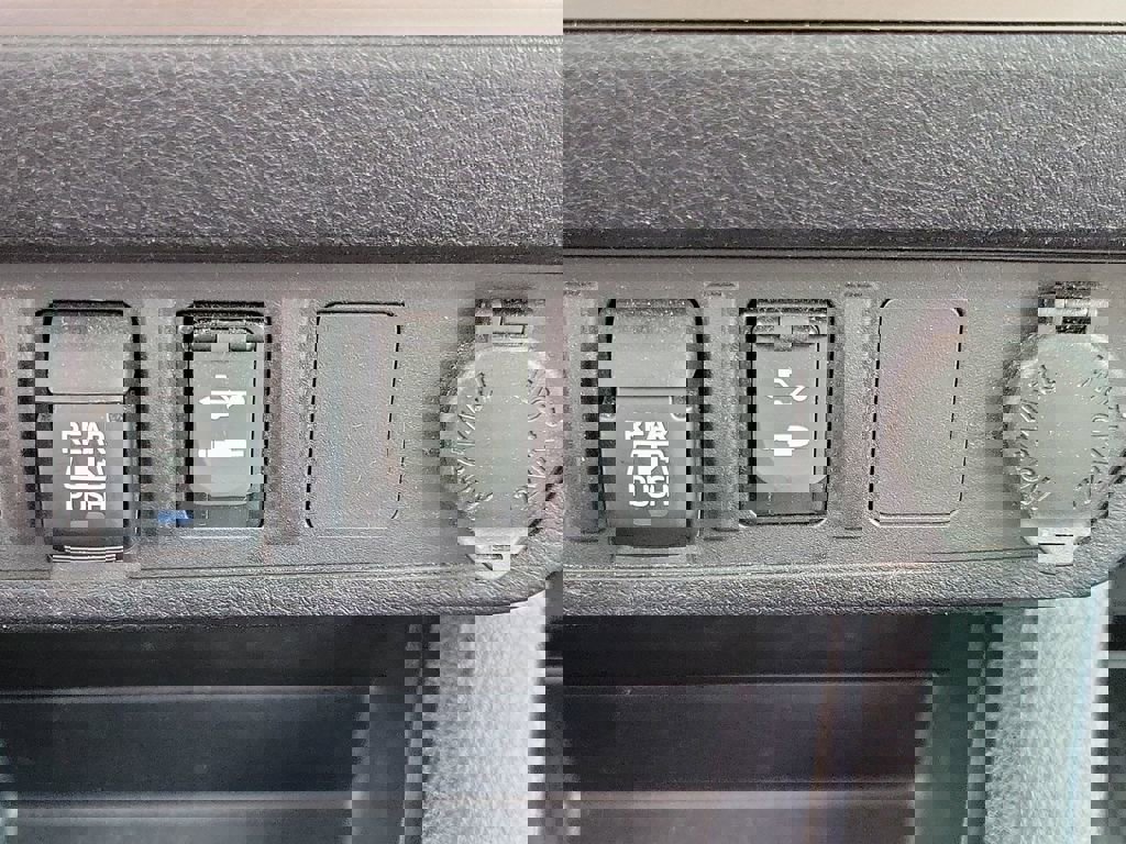 Used 2019 Toyota Tacoma SR5 image 31