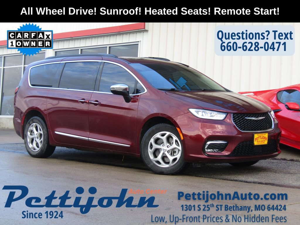 Used 2023 Chrysler Pacifica Limited AWD/4WD image 1