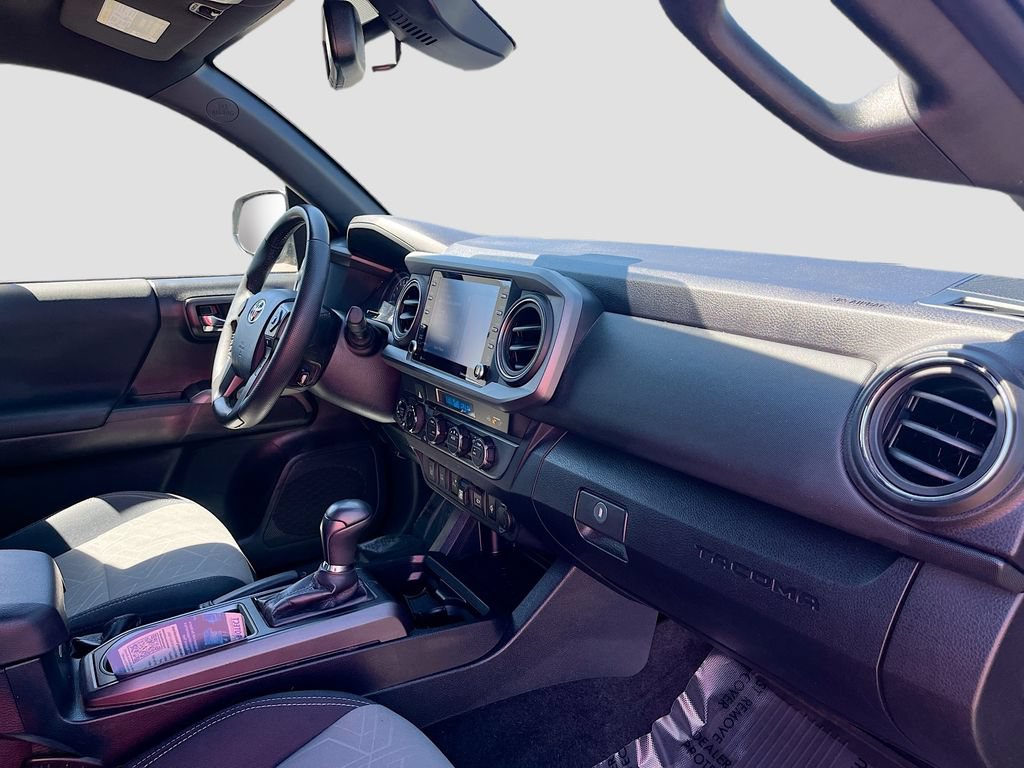 Used 2023 Toyota Tacoma TRD Off-Road w/ Advanced Technology Package AWD/4WD image 26