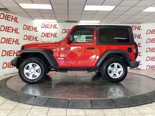 Used 2019 Jeep Wrangler Sport AWD/4WD image 4