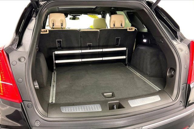 Used 2017 Cadillac XT5 Premium Luxury w/ Driver Assist Package image 26