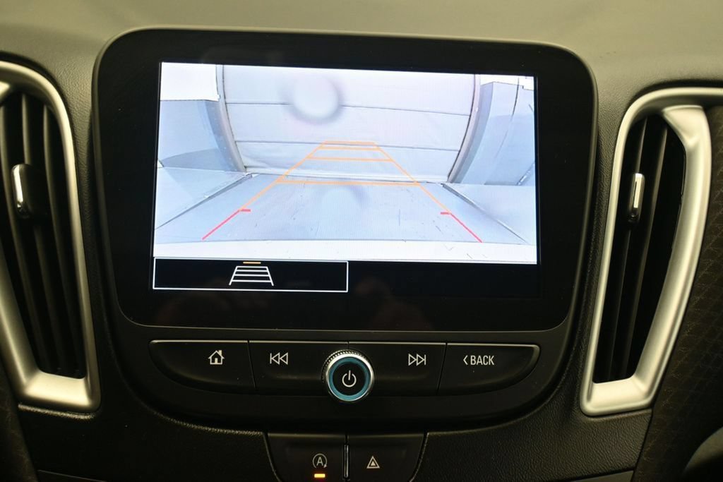 Used 2023 Chevrolet Malibu LT FWD image 17