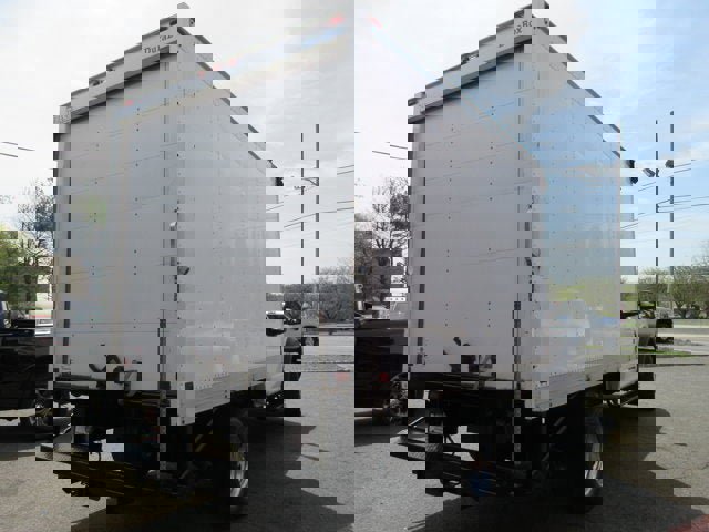 Used 2019 Ford F550 2WD Regular Cab Super Duty w/ XL Value Package image 2