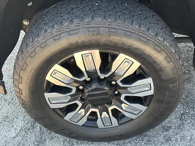 Used 2024 GMC Sierra 2500 Denali w/ Technology Package AWD/4WD image 38