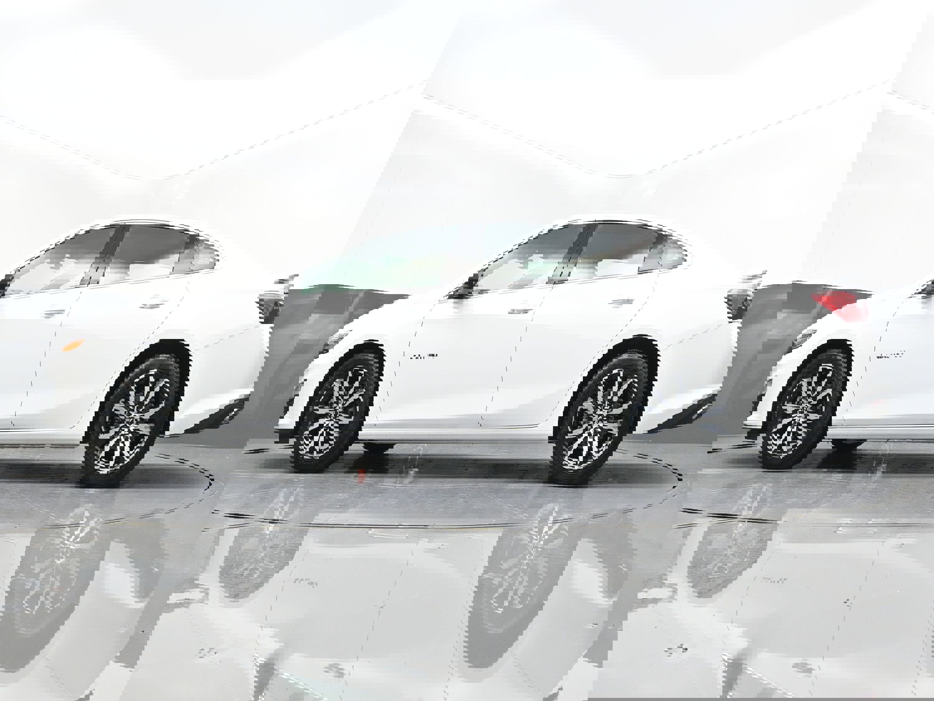 Used 2024 Chevrolet Malibu RS image 38