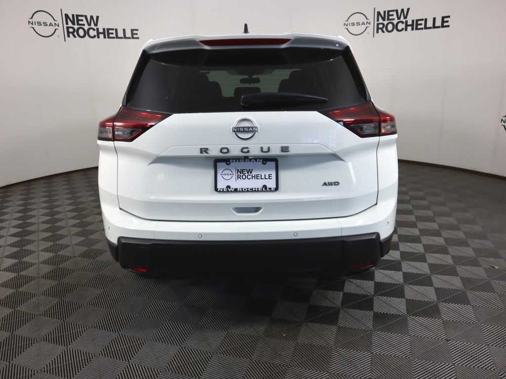 New 2026 Nissan Rogue S image 6