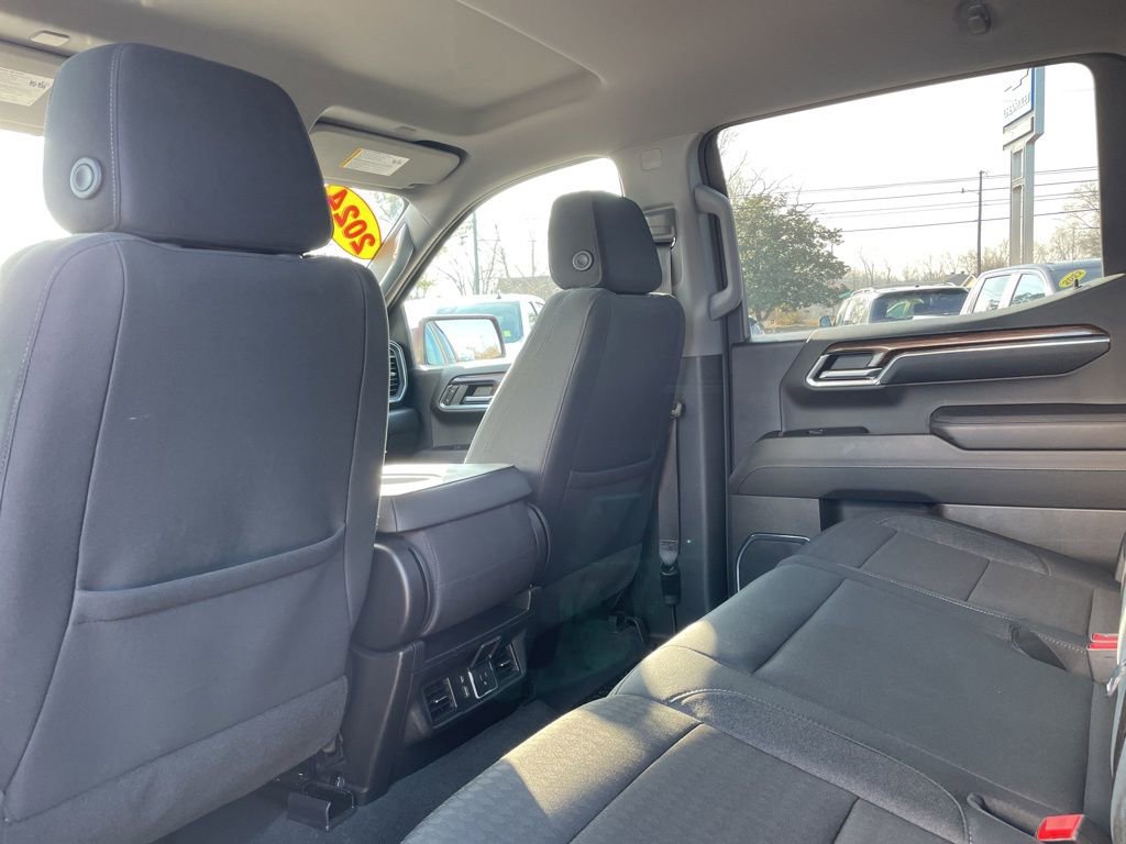 Used 2024 Chevrolet Silverado 1500 LT image 41