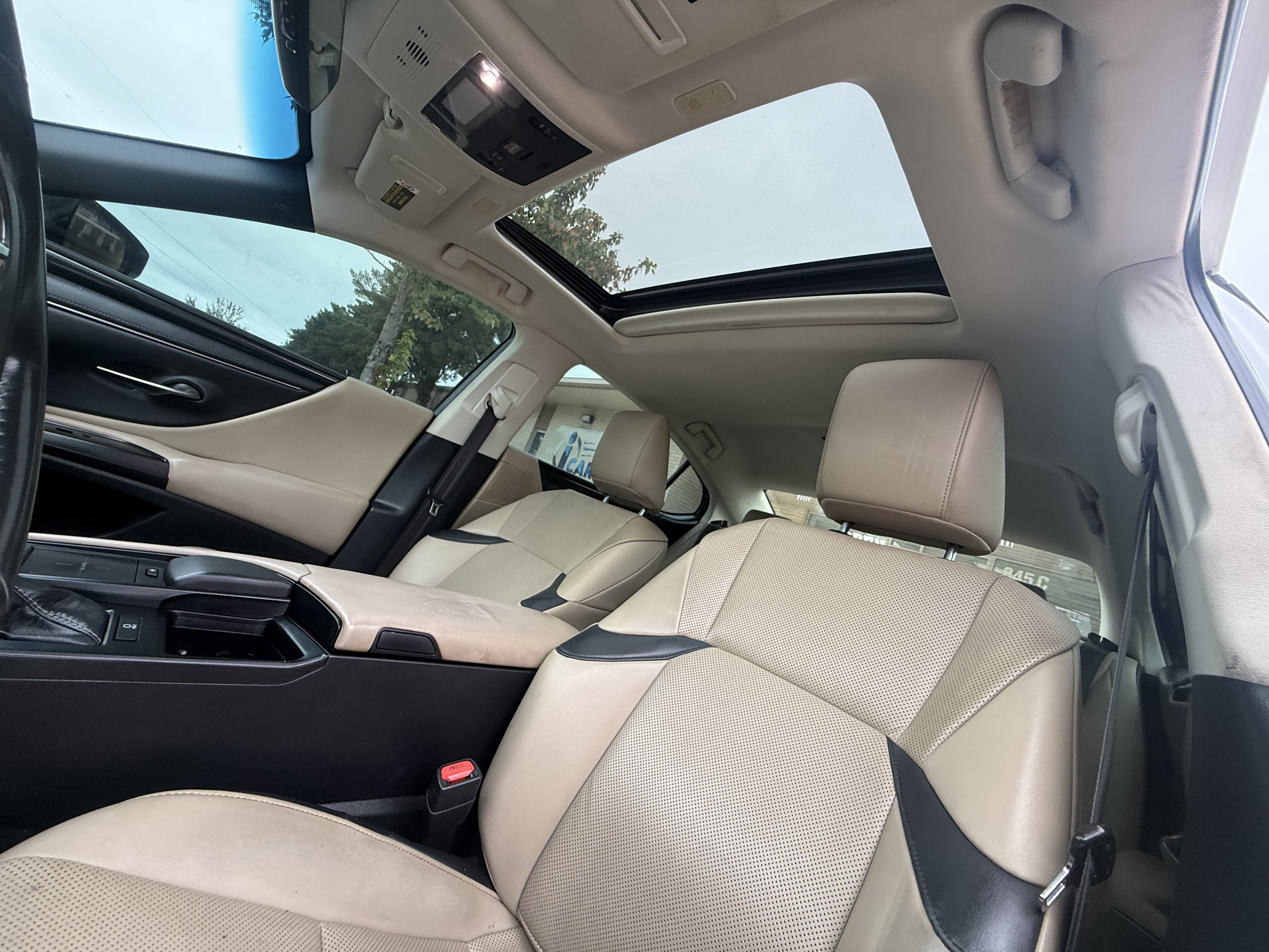 Used 2019 Lexus ES 350 w/ Accessory Package 2 FWD image 17