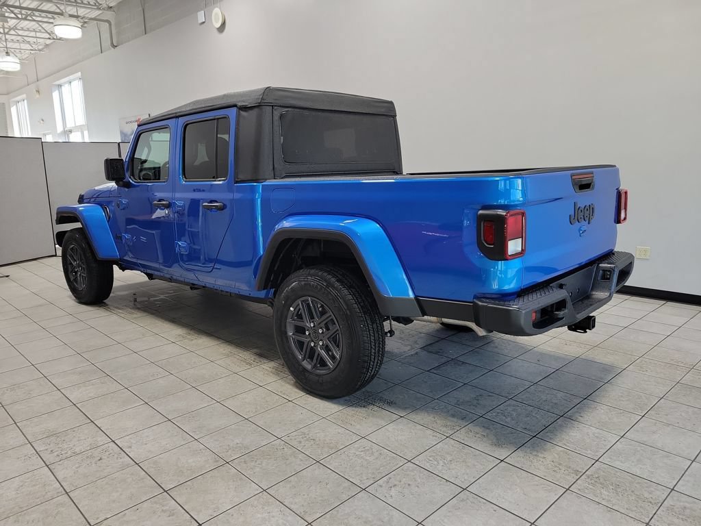 New 2025 Jeep Gladiator Sport AWD/4WD image 5