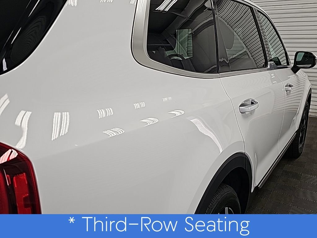 Used 2023 Kia Telluride S w/ S Sunroof Package image 10