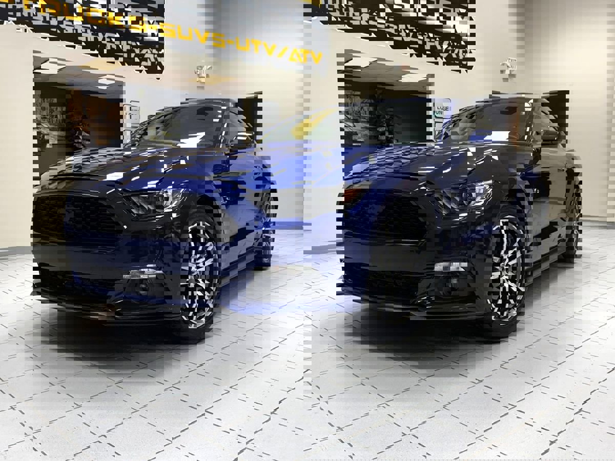 Used 2016 Ford Mustang GT image 2