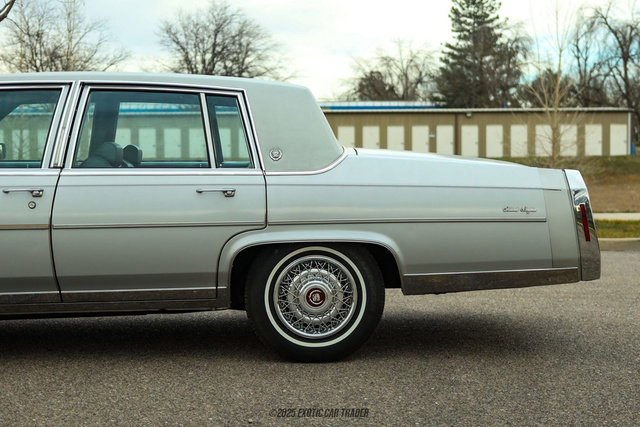 Used 1986 Cadillac Brougham Brougham image 5