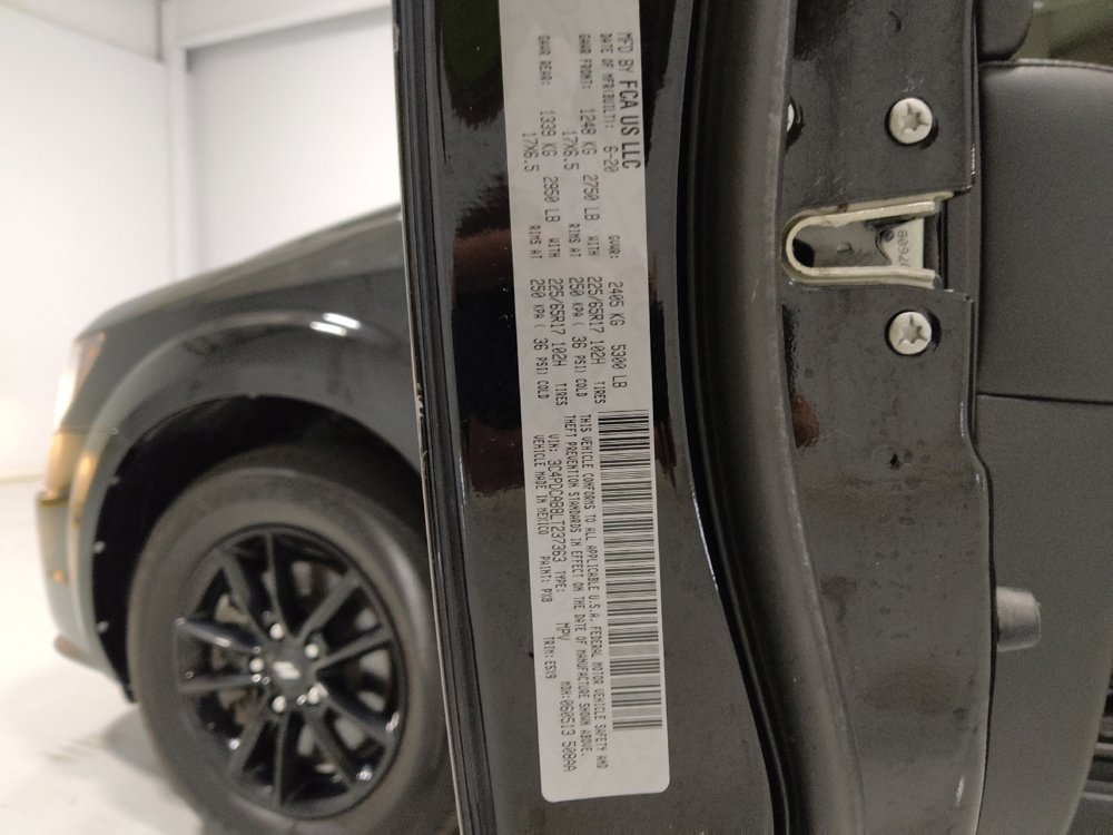 Used 2020 Dodge Journey SE w/ Blacktop Package FWD image 33