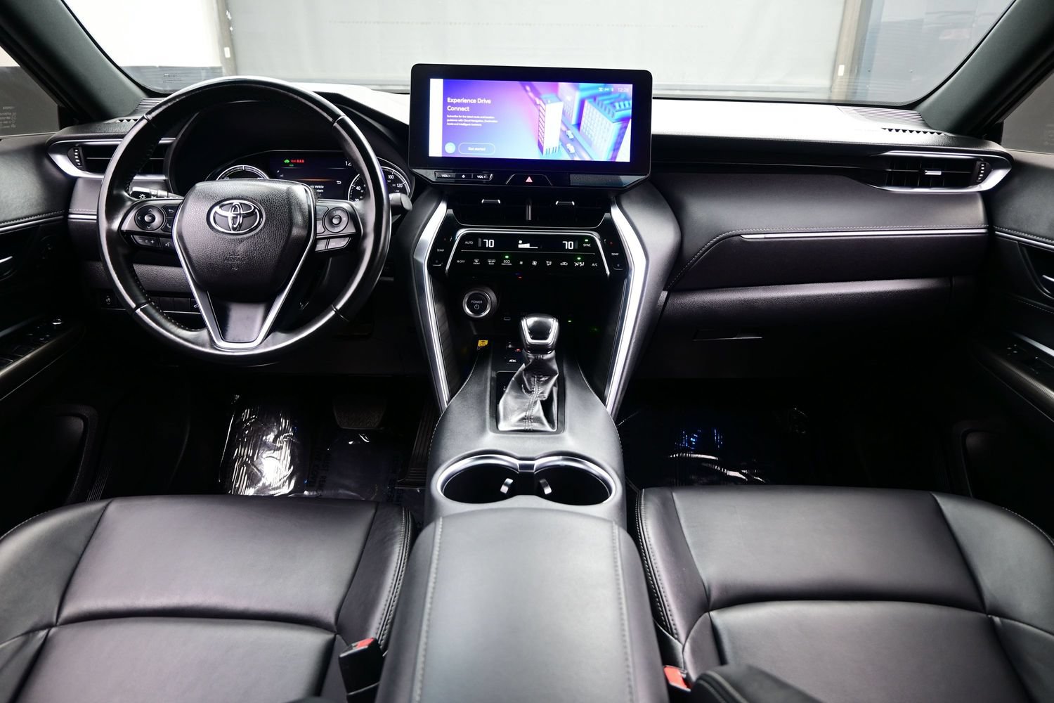 Used 2024 Toyota Venza Nightshade AWD/4WD image 17