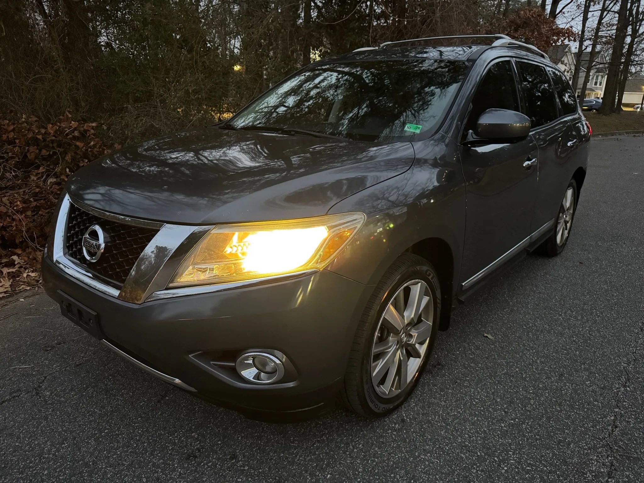 Used 2013 Nissan Pathfinder Platinum image 5
