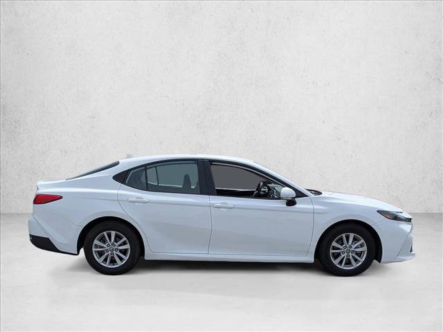 Used 2025 Toyota Camry LE FWD image 4