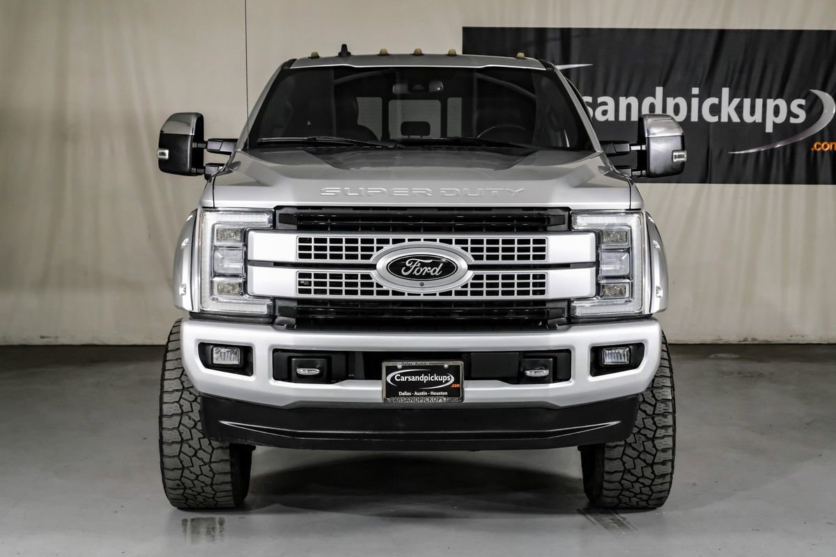 Used 2019 Ford F250 Platinum w/ Platinum Ultimate Package image 3