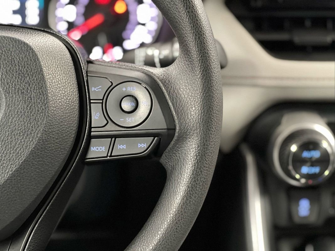 Used 2019 Toyota RAV4 XLE w/ All Weather Liner Package AWD/4WD image 37