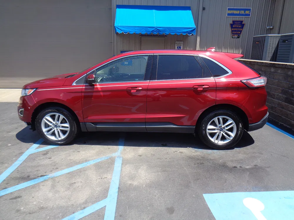 Used 2015 Ford Edge SEL w/ Equipment Group 201A AWD/4WD image 4