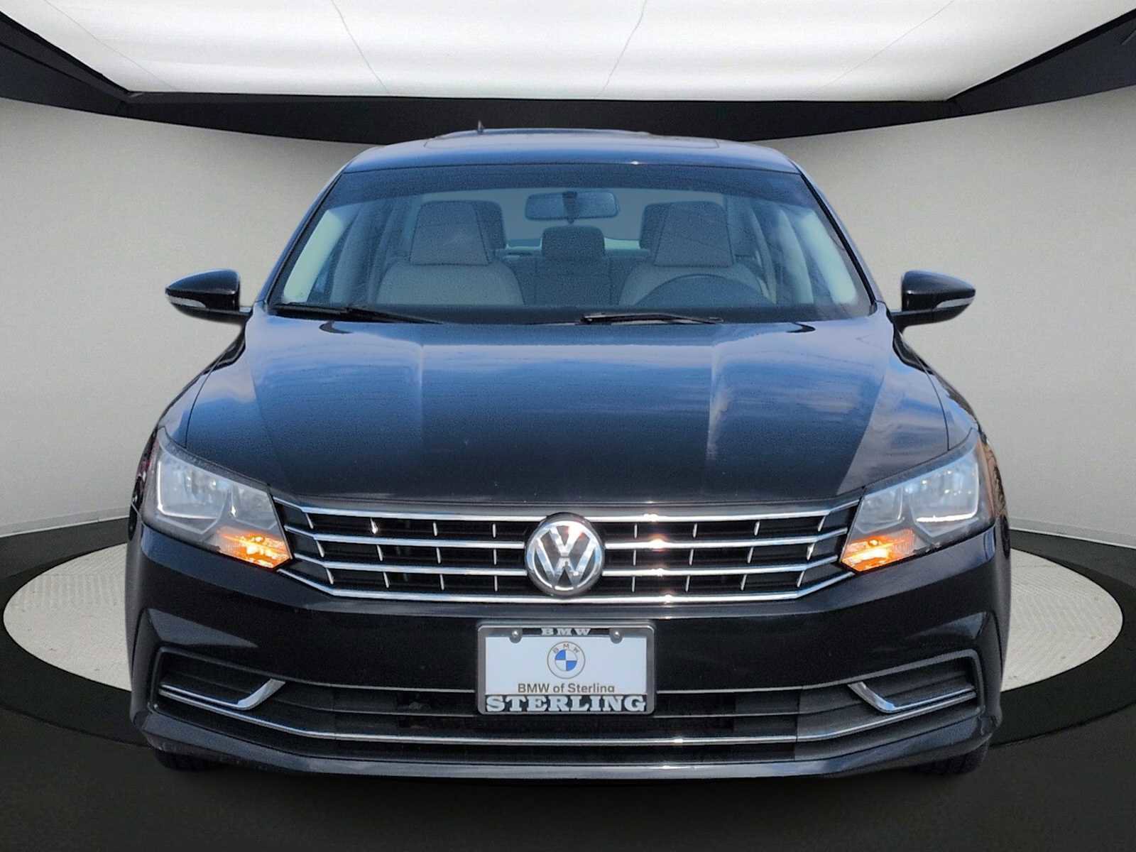 Used 2018 Volkswagen Passat 2.0T SE image 3