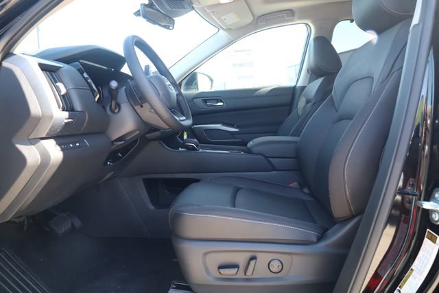 New 2026 Nissan Pathfinder SL w/ SL Premium Package AWD/4WD image 13