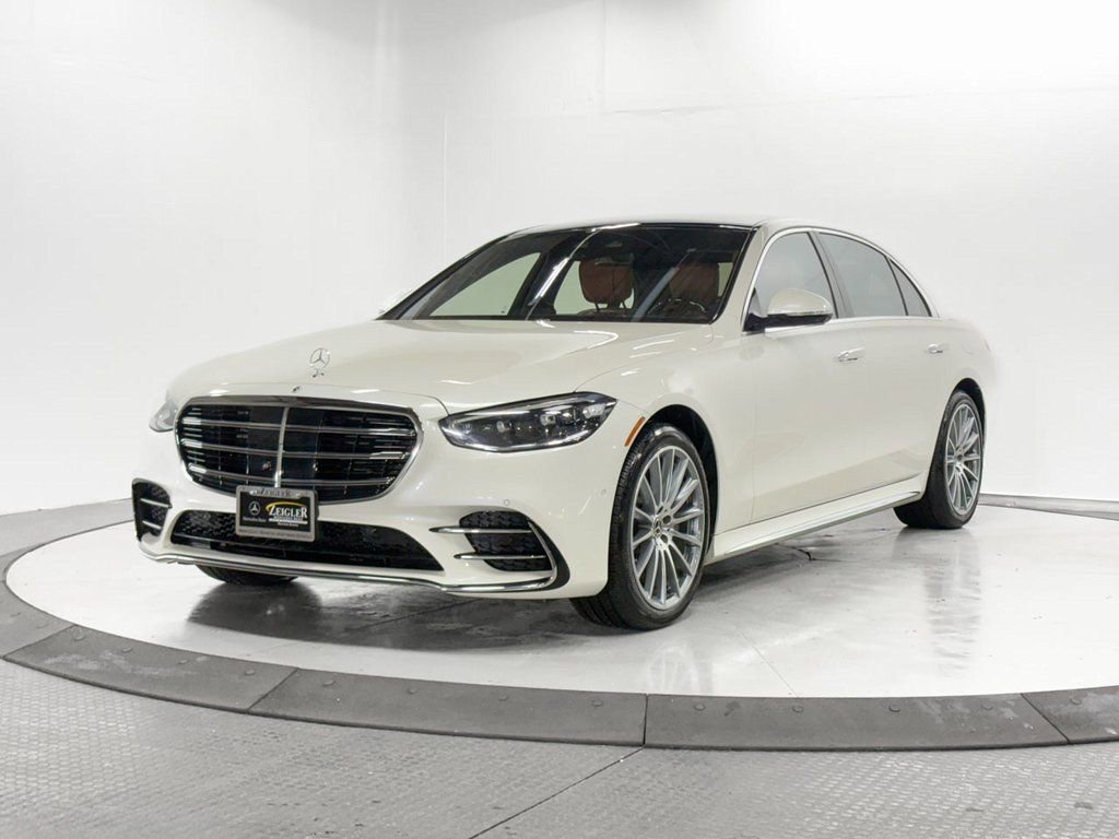 Certified 2023 Mercedes-Benz S 580e 4MATIC Sedan w/ AMG Line image 3