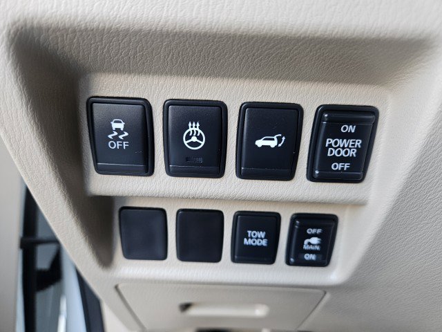 Used 2014 Nissan Pathfinder Platinum w/ Platinum Premium Package image 14