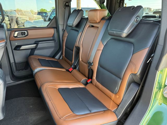 Used 2024 Ford Bronco Outer Banks w/ Sasquatch Package AWD/4WD image 16