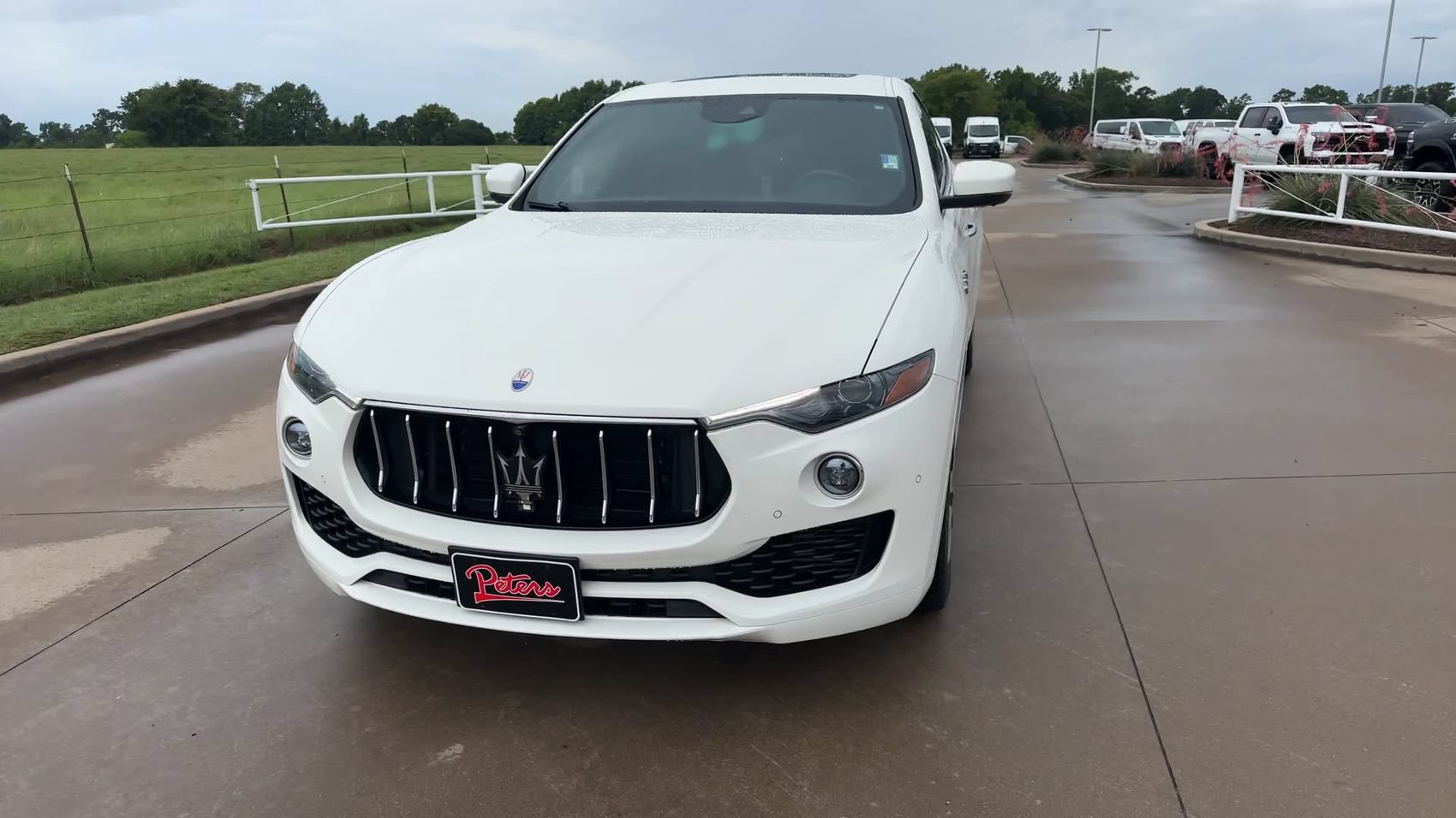 Used 2021 Maserati Levante AWD/4WD image 4